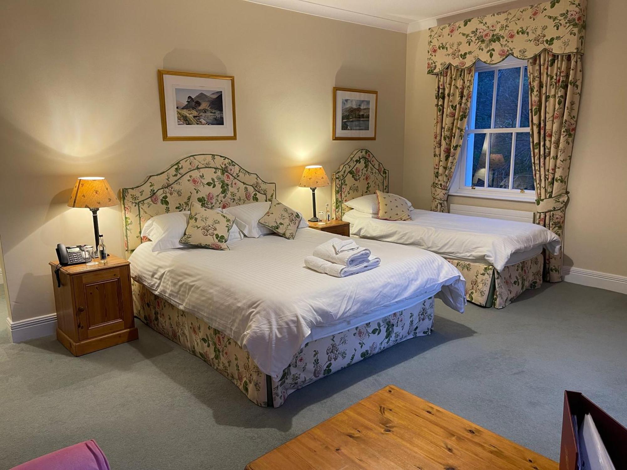 Triple Room with Lake View